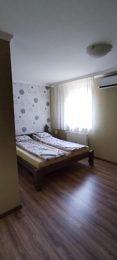Levendula Apartmanhaz Hajdúszoboszló Dış mekan fotoğraf
