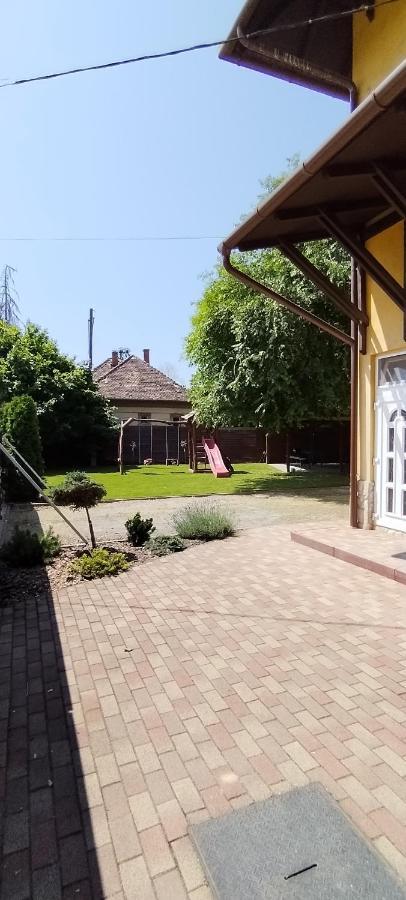 Levendula Apartmanhaz Hajdúszoboszló Dış mekan fotoğraf